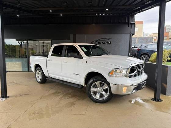 RAM CLASSIC 5.7 V8 GASOLINA LARAMIE CD 4X4 AUTOMÁTICO